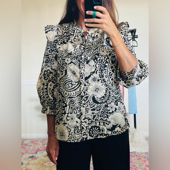 Umgee Floral Black and Cream Women's Top NWT SM - Picture 1 of 12